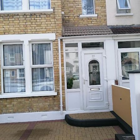 Fbs Homestay Norwood Exteriér fotografie